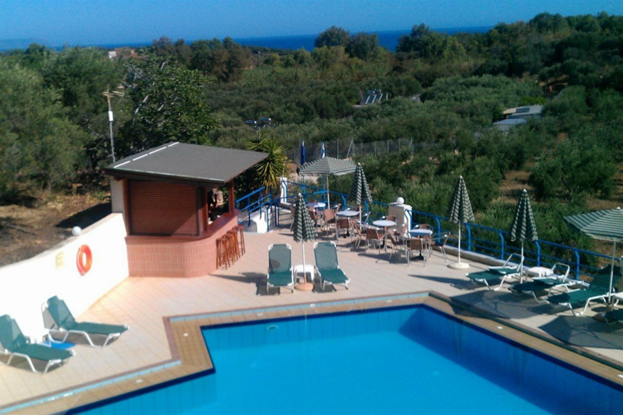 Poseidon Studios Palaiochora Exterior photo